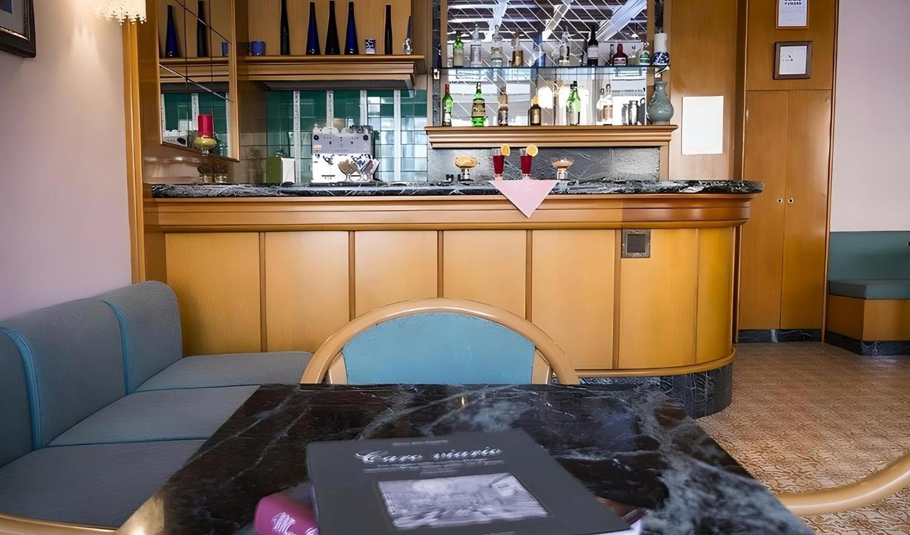 Grifone Hotel เปรูจา ภายนอก รูปภาพ