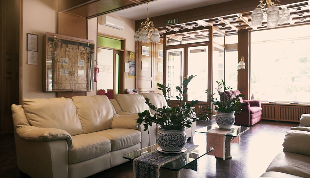 Grifone Hotel เปรูจา ภายนอก รูปภาพ